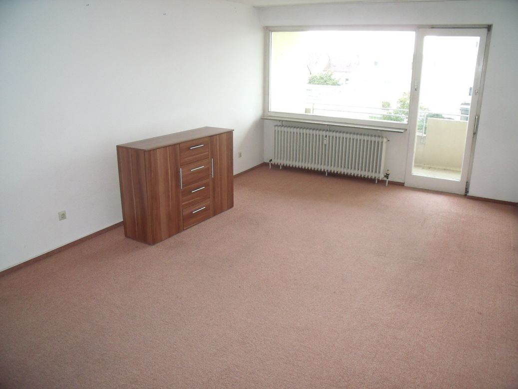 Ruhig gelegenes, gut vermietetes 1-Zimmer-Appartment mit Balkon in Neu-Ulm/Offenhausen.